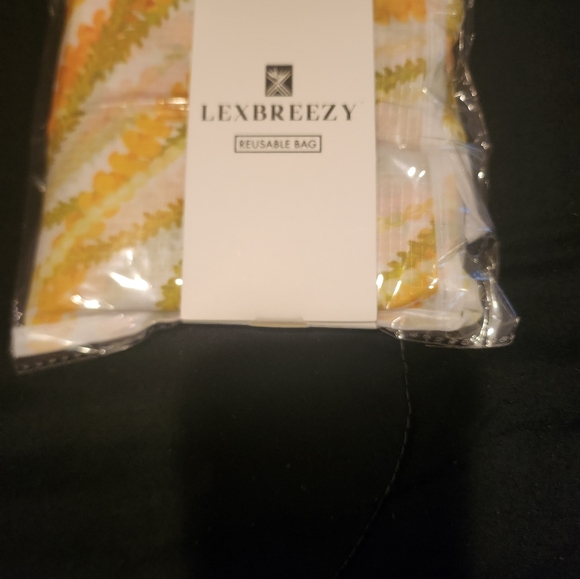 Lexbreezy Pikake Lei Mau reusable eco tote bag foldable - Picture 7 of 8